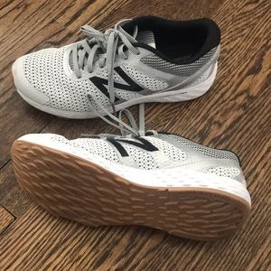 New balance Running shoes